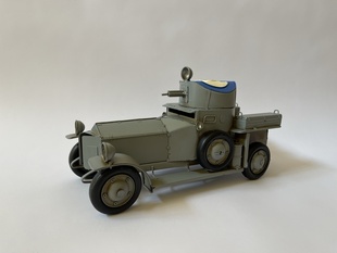 OBRNĚNÉ AUTO - KOVOVÝ MODEL